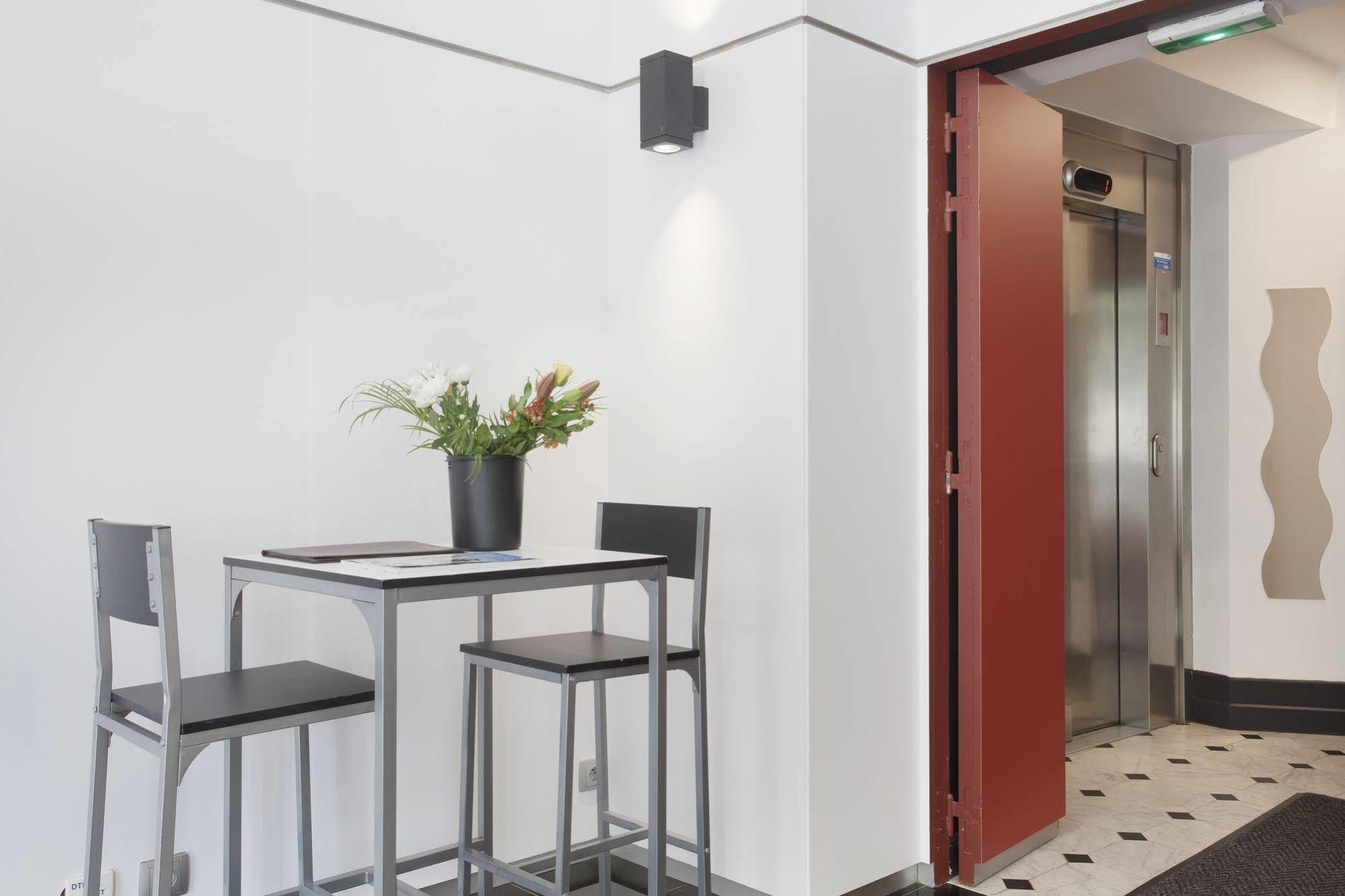 Appart'Hotel Odalys City - Nice Centre Екстер'єр фото